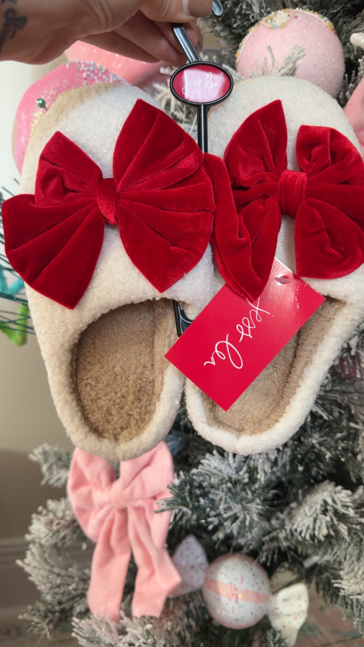 Bow slippers