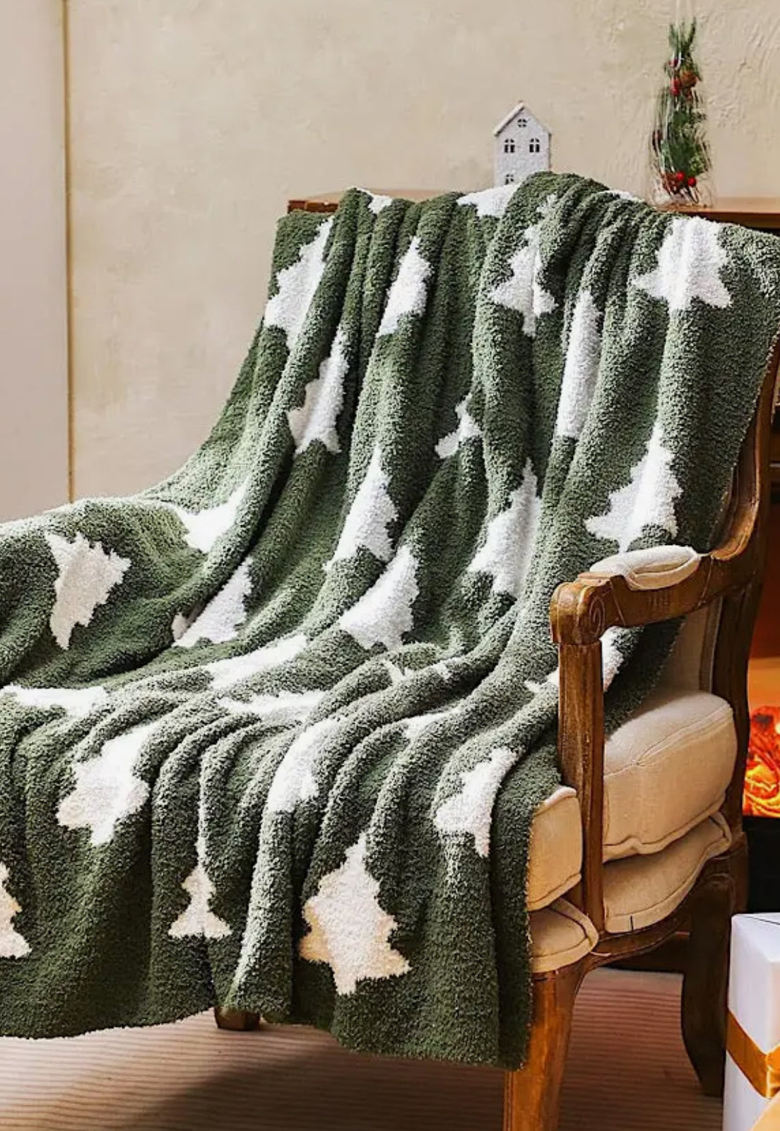 Holiday Hearth Luxury Blanket